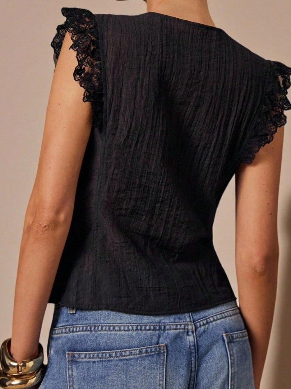Black Sexy Women's Lace Sleeveless V-Neck Minimalist Top - Picture 2 of 7